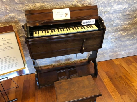 ピアノ工場初期オルガン.jpg